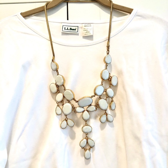 🎁 Stunning Statement NECKLACE 🎁 - Picture 2 of 3